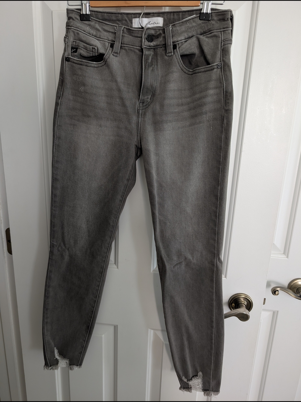 Kancan Grey Distressed High-Rise Skinny Jeans. Size 27. Inseam 26